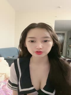 大波浪新人甜美小姐姐下海大秀,学生情趣制服脱掉,揉捏奶子张开双腿自摸,抬起修长美腿,浴室洗澡手指扣穴