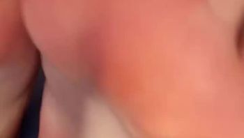 足控女神软软付费福利资源,红色指甲油美足魅惑