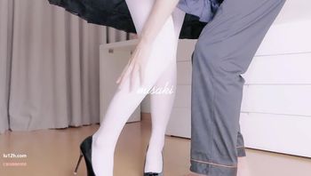 极品女神铃木美咲剧情私拍cos原神芭芭拉,白丝玩物反复挑逗
