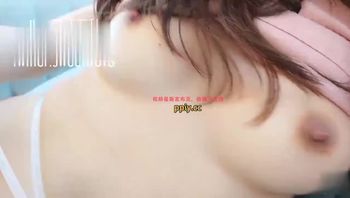 微博网红完具酱(妖姬)水嫩女孩美乳自拍福利