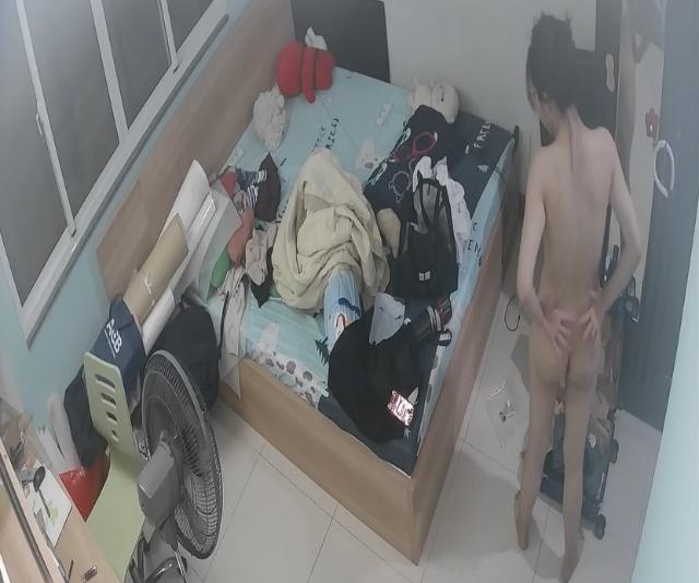 破解家庭摄像头 出租房单女自慰 看着应该是个学生!
