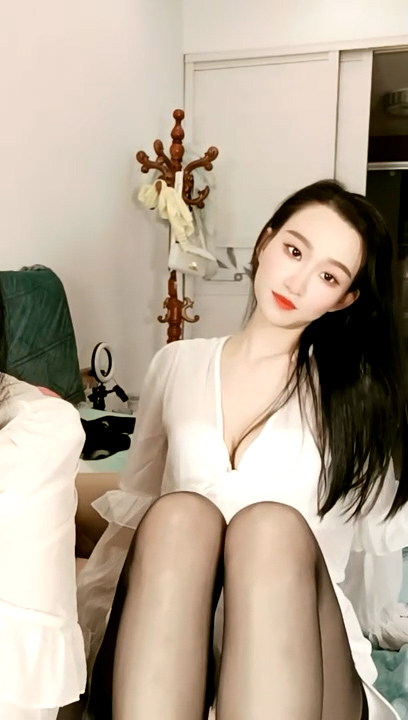 极品尤物女神姐妹花!双女舌吻调情!幸福老哥双飞,大屌吸吮美腿足交,翘起屁股后入,轮流骑乘位